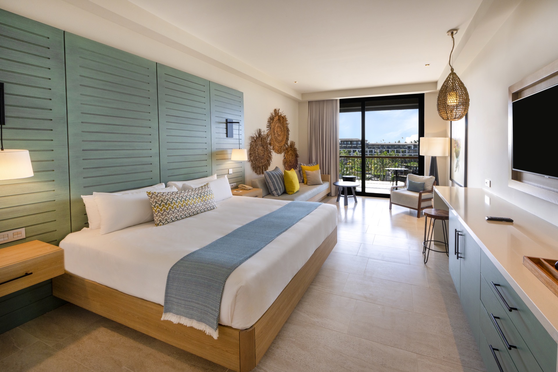 Resort King - Ocean View Junior Suite